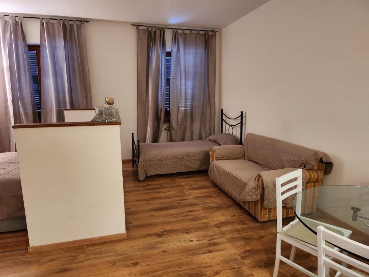 B&B Your Home Outlet 6 Serravalle Scrivia Eksteriør billede